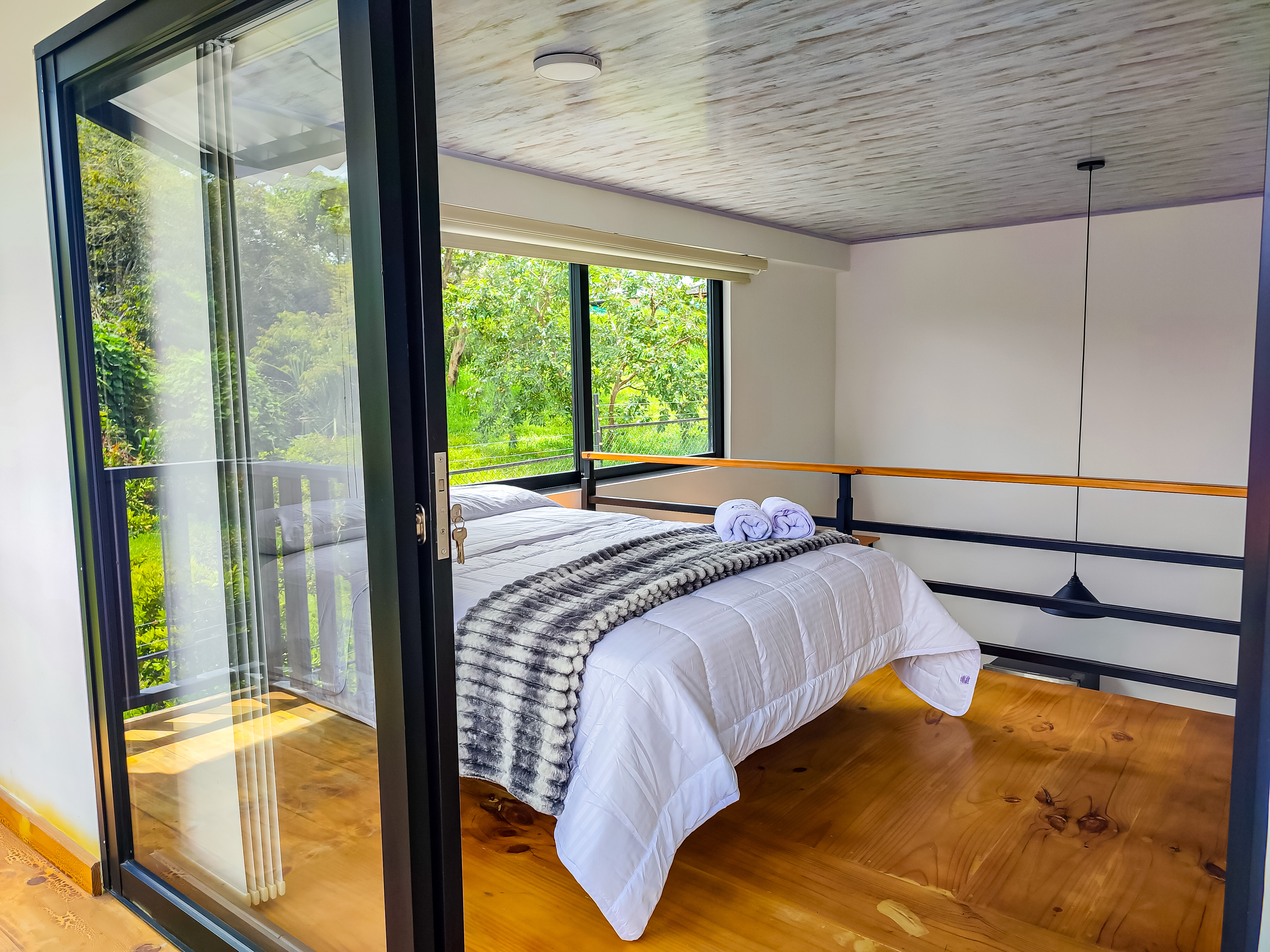 Room 9